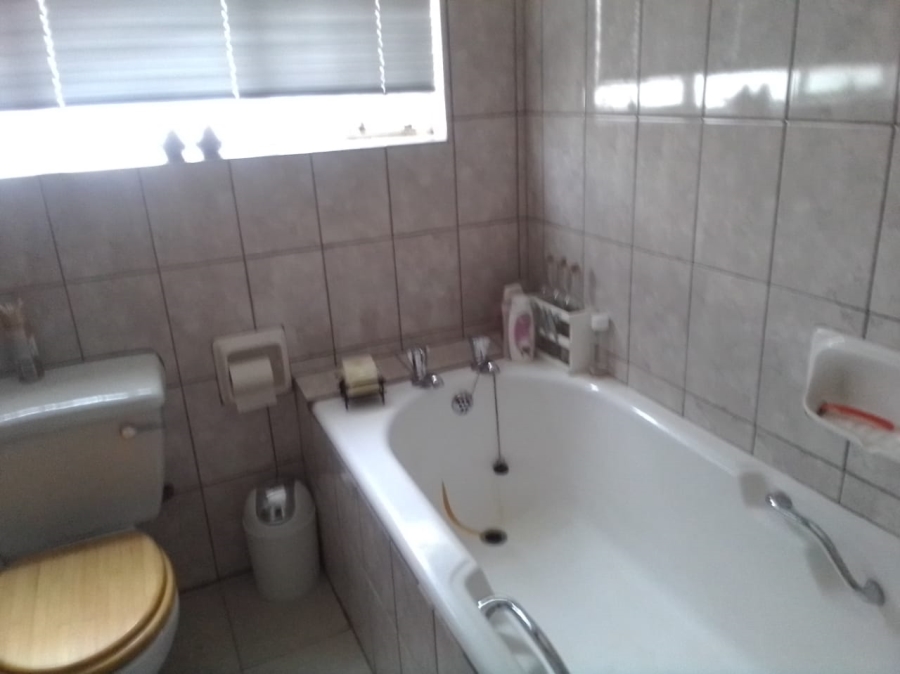 3 Bedroom Property for Sale in Aliwal North Eastern Cape